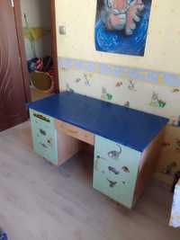 Детско дървено бюро