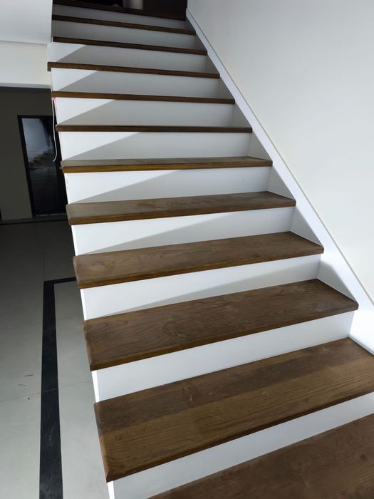 Trepte stejar/ Mese Stejar/Blaturi Stejar