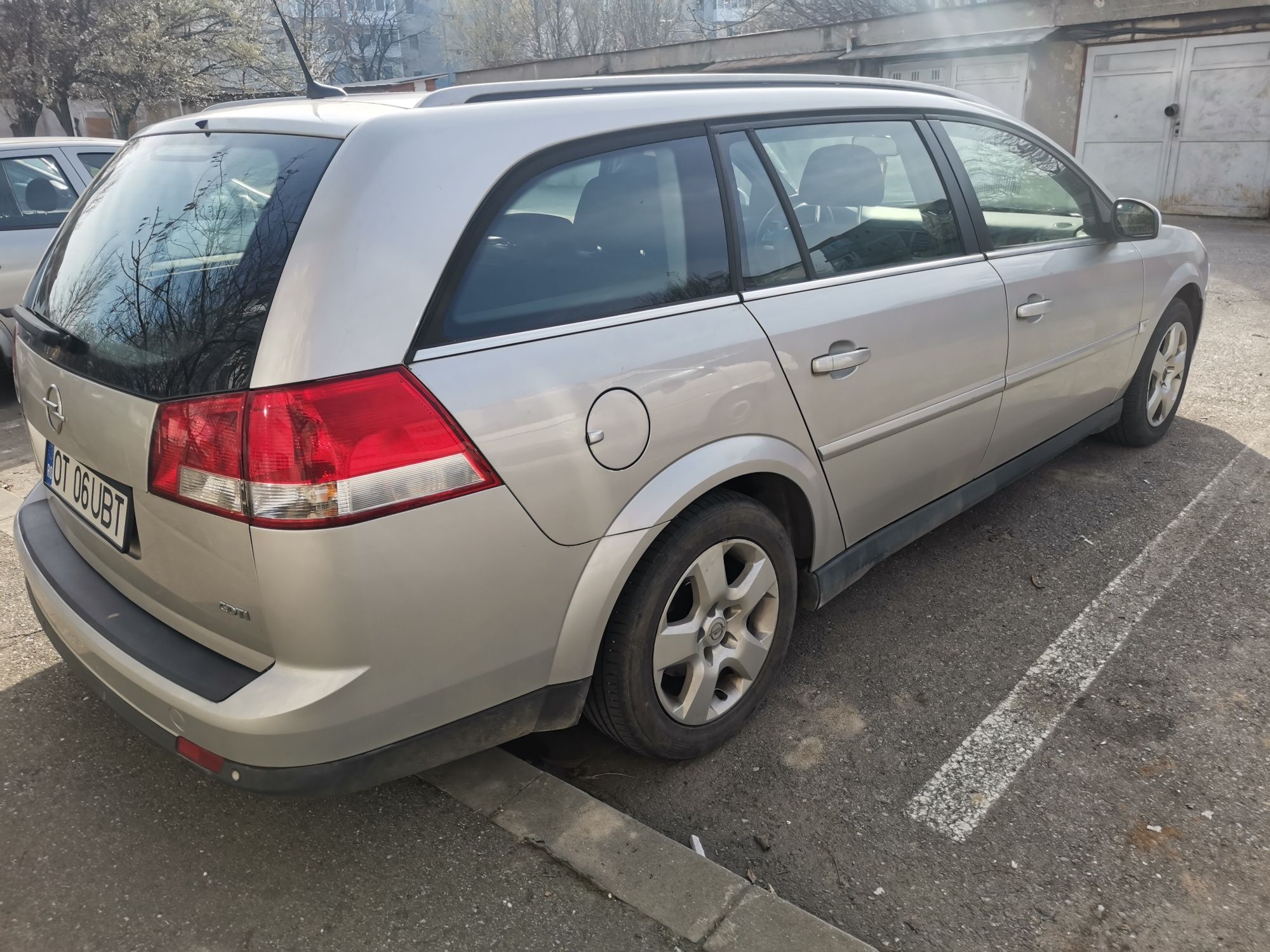 Opel Vectra C si in RATE