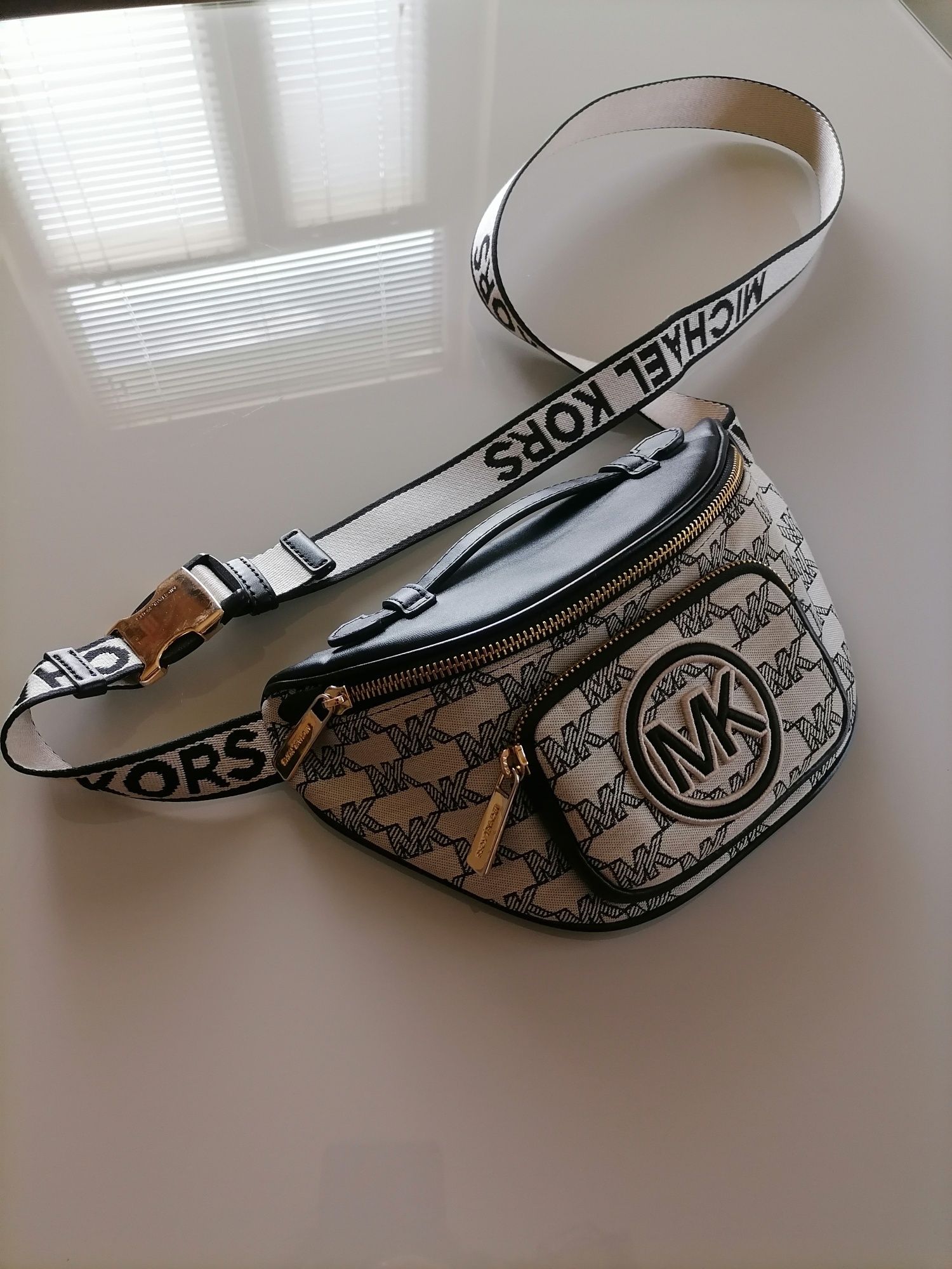 Michael kors , чанта