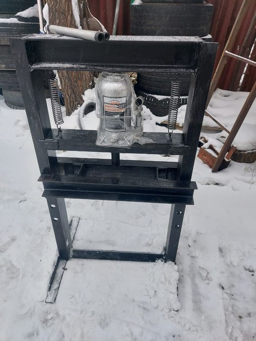 Пресс из швеллера