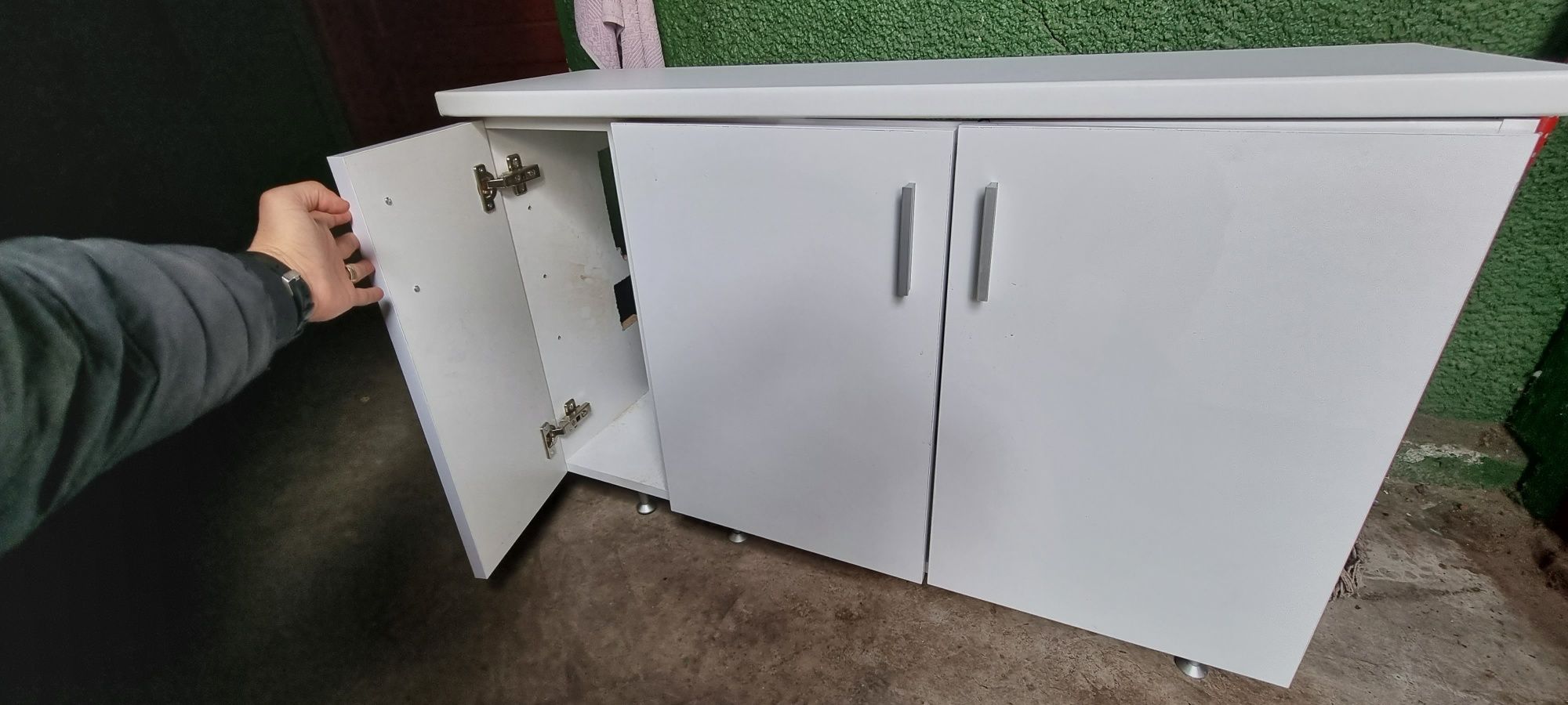 Mobilier mască baie nou