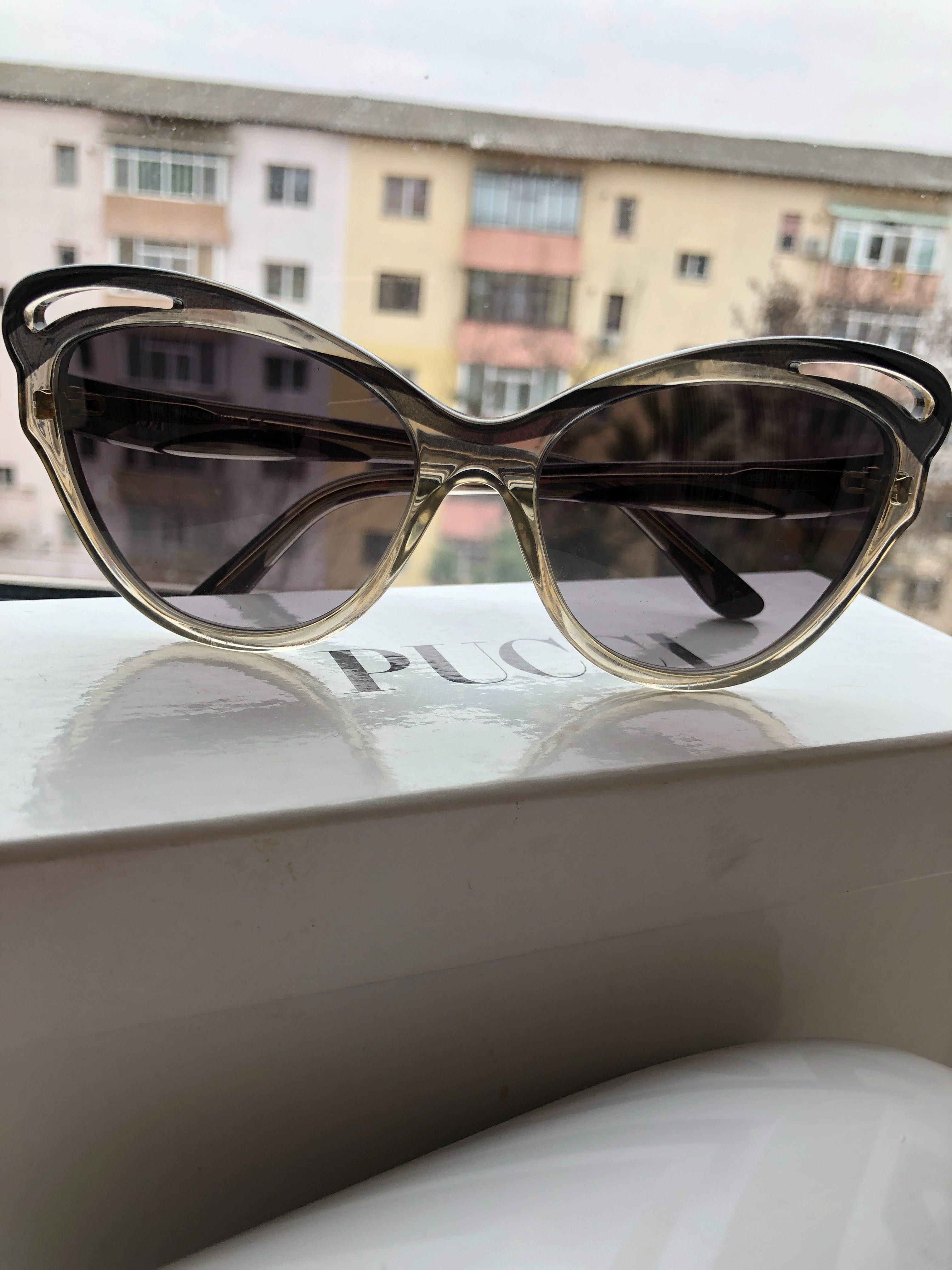 Ochelari de soare originali Emilio Pucci ( NOI )