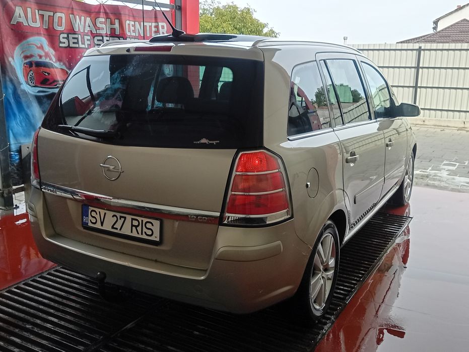 Opel Zafira b 2007