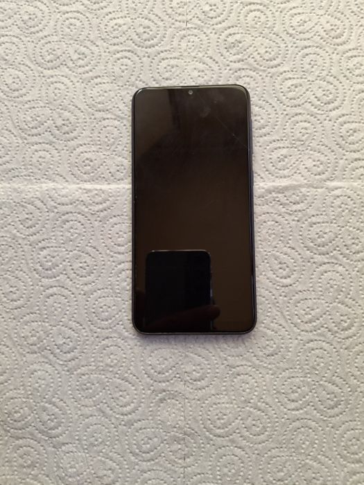 Samsung Galaxy A10 albastru, ecran crăpat,  150 lei, utilizat