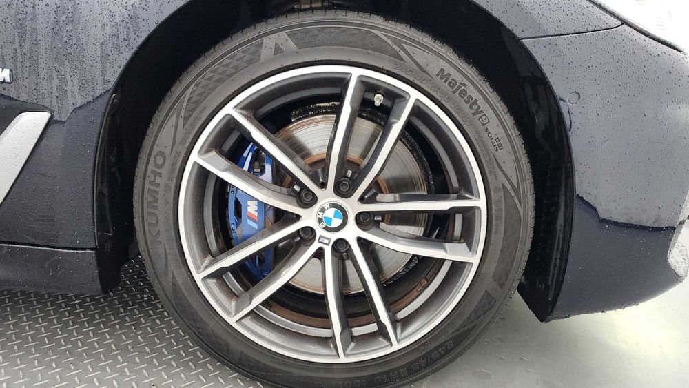 BMW 5-Series 523d M Sport   22