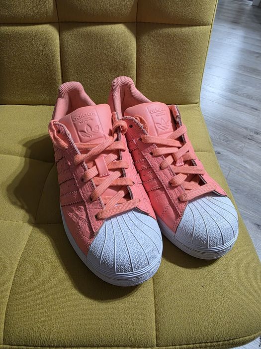 Adidas Superstar  nr 38 2/3 piele naturala , ca NOI 230 Lei