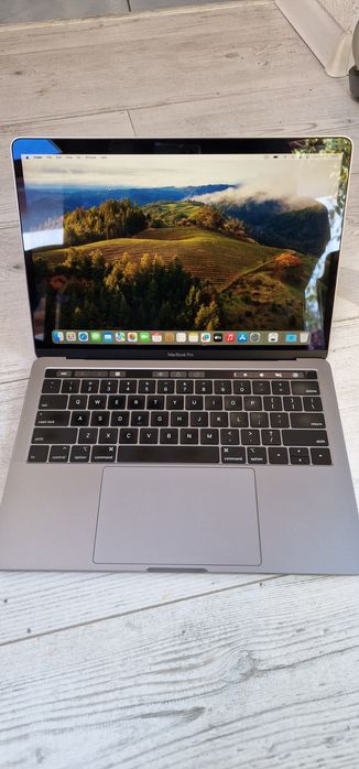 Macbook Pro 13",mid 2018,ssd 256,16gb ram
