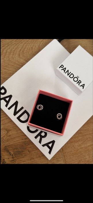 Pandora обеци Пандора