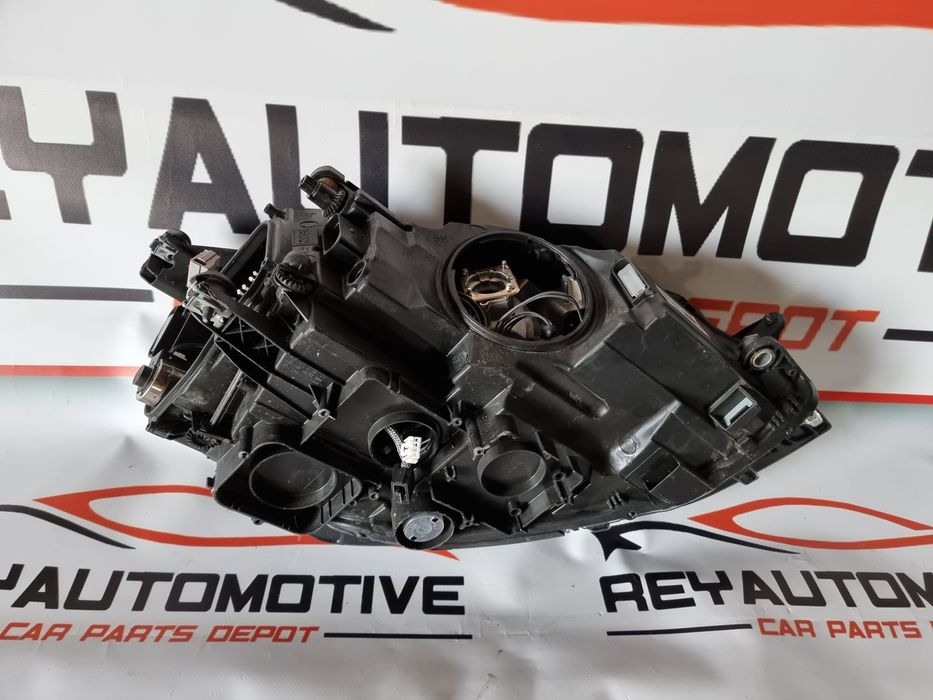 Far stanga bixenon VW Golf 7 GTI dupa 2012 cod 5G1941039A