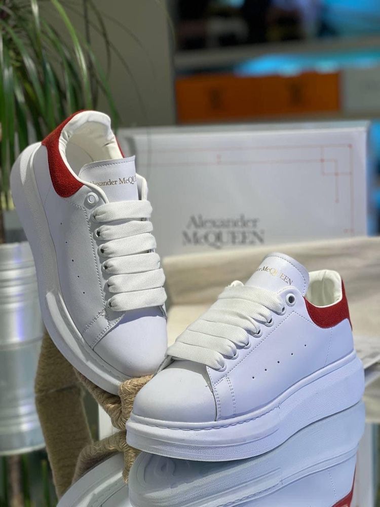 Adidas/Adidasi Alexander Mcqueen modele noi