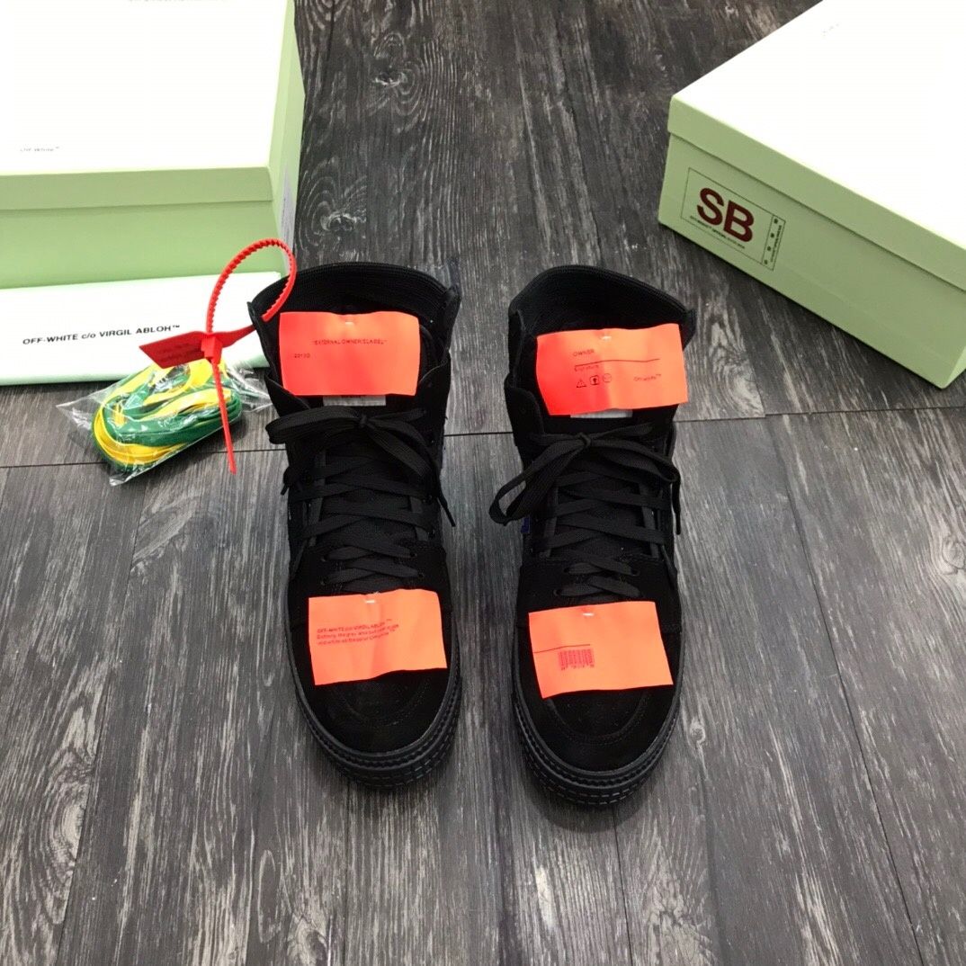 Off White Off Court