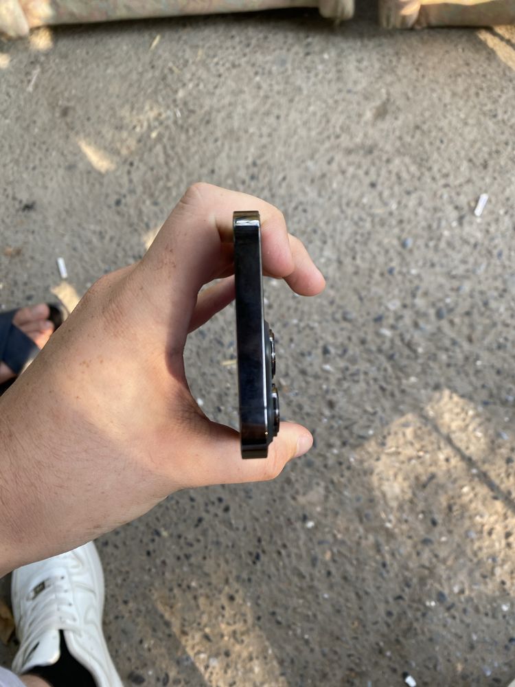 iPhone 13 pro sotiladi