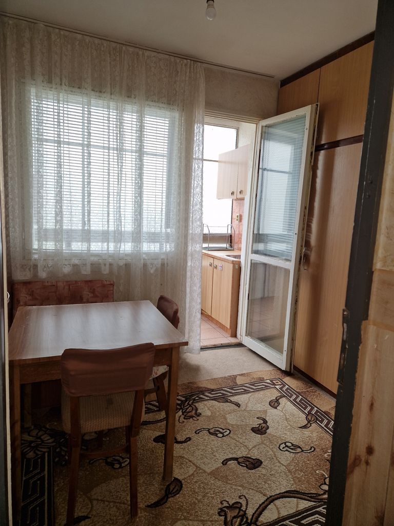 Дава се под наем Двустаен апартамент в Карлово - 50 кв.м за 178.5 € - Снимка #1