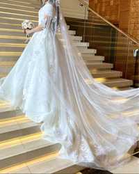 Итальянское свадебное платье бренда Demetrios