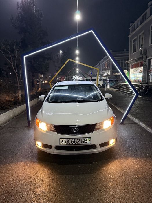 Kia Forte srochno