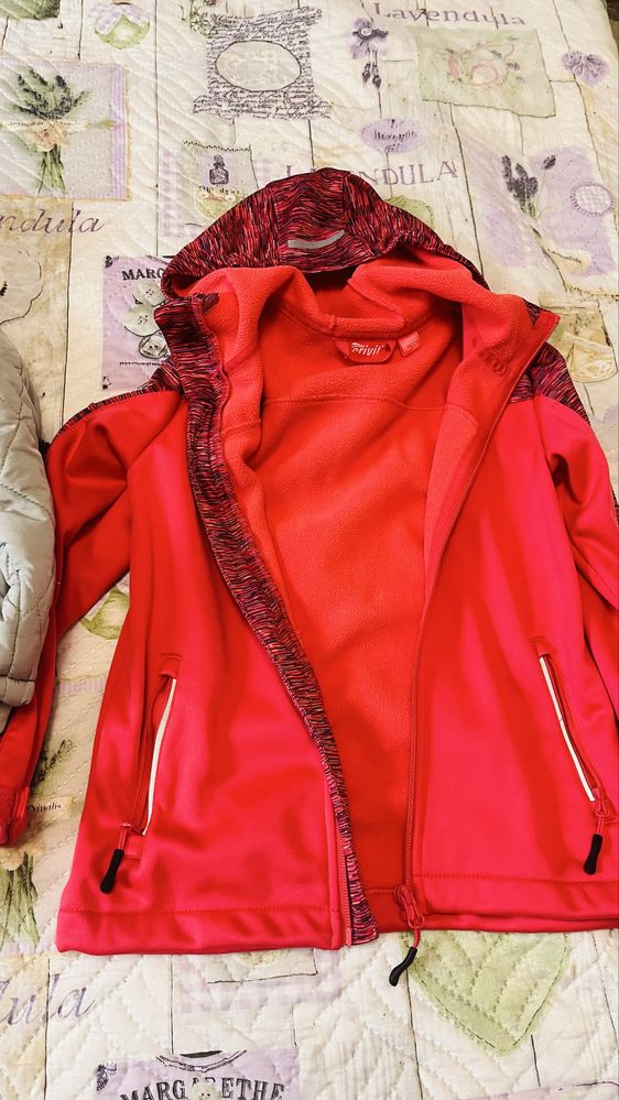 Якета за момиче ZARA-размер 116см. и 122-128 см.