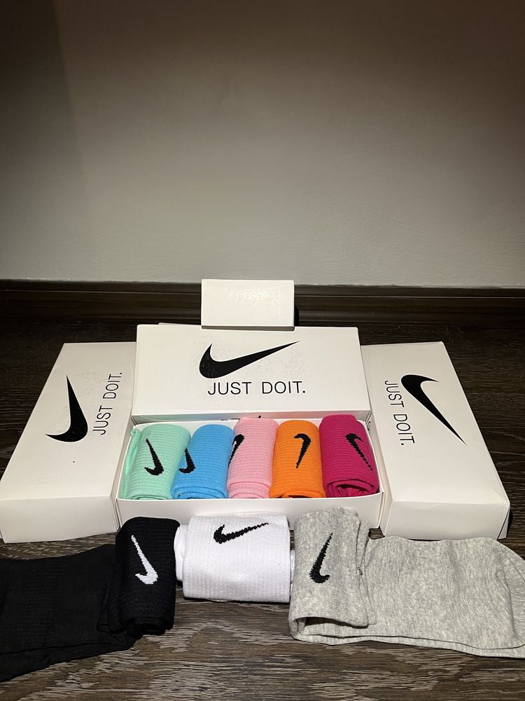 Set sosete nike, noi