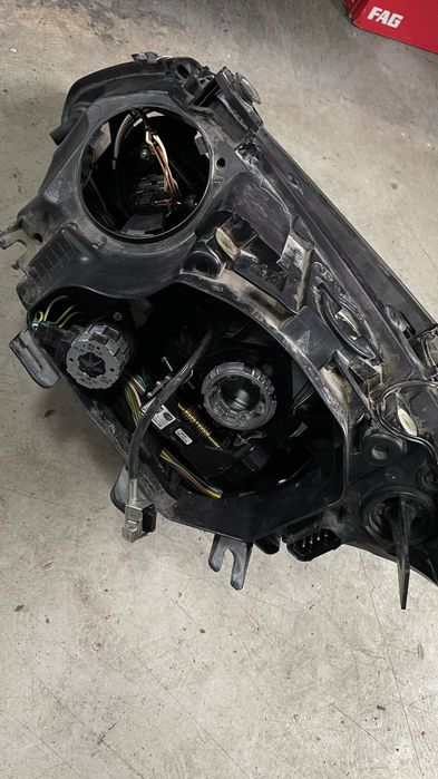 Фар Е60 динамик ксенон