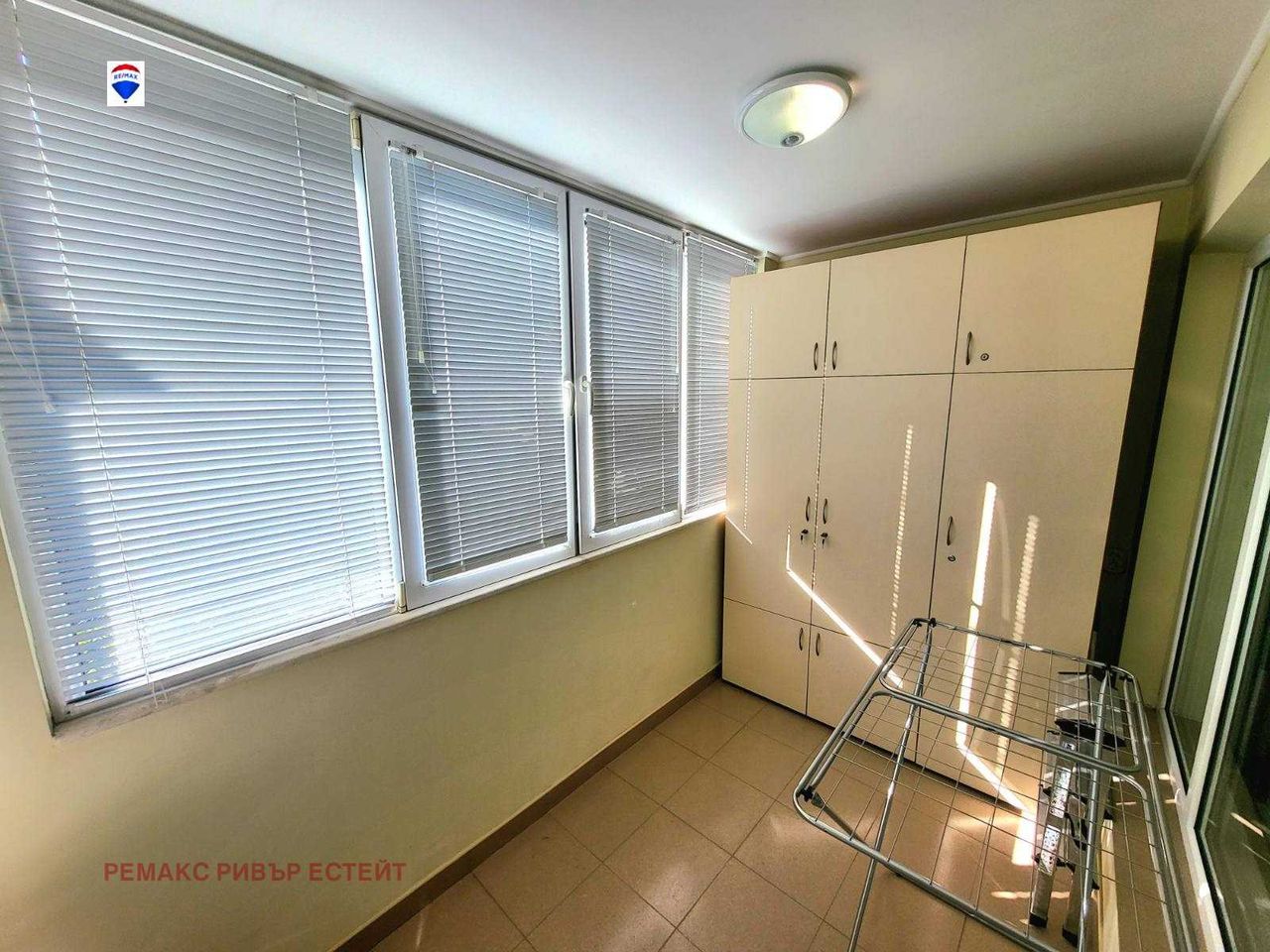 Дава се под наем Тристаен апартамент в Русе, Дружба 3 - 76 кв.м за 484.5 € - Снимка #10