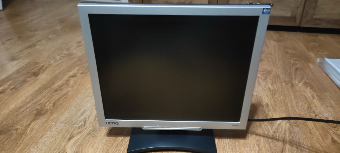 Монитор BENQ FP91G