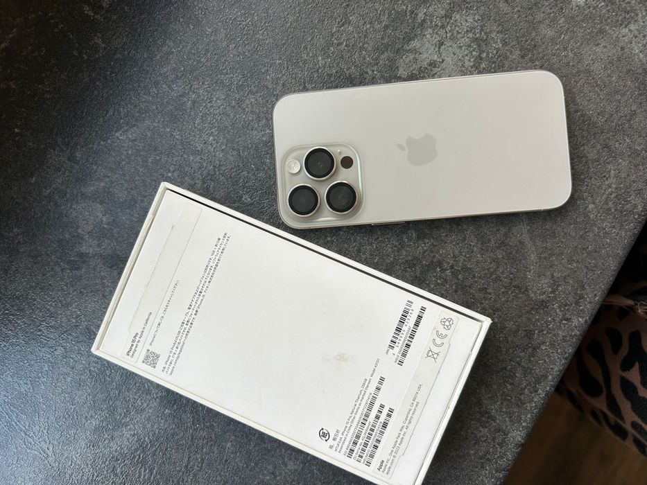 Iphone 15 pro Natural Titanium 256 GB
