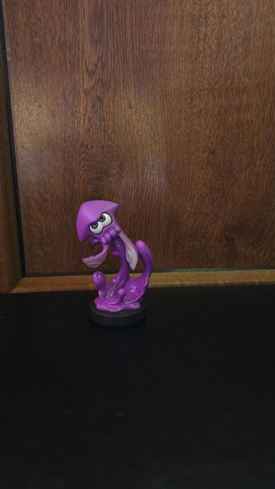 Vand figurina amiibo Nintendo Switch la pachet