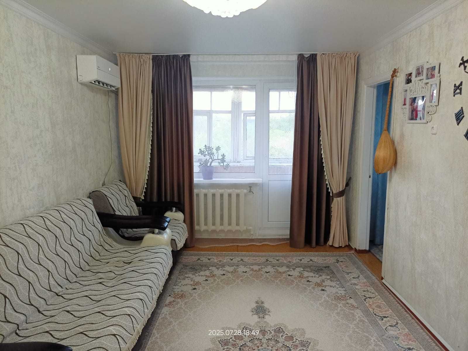 Продается 4 ком. кв. ул. Уалиханова, панель 1974г. 5/5 этаж, 61кв.м.