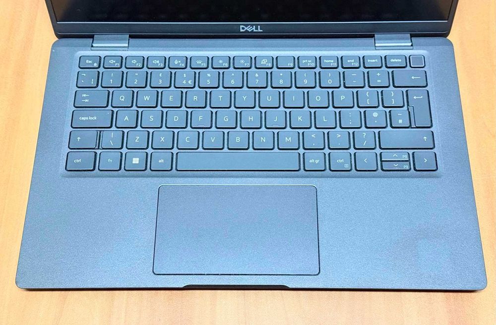 Dell Latitude 7430 / i5-1250P 12-Core / 16GB DDR5 / 256GB SSD /FHD IPS