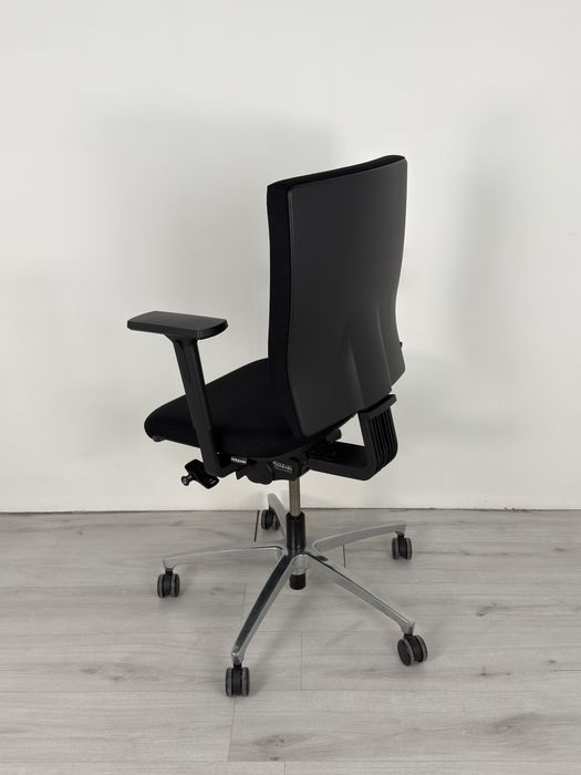 Ергономик офис стол Dauphin Ad Just magic2 черен плат страхотен дизайн