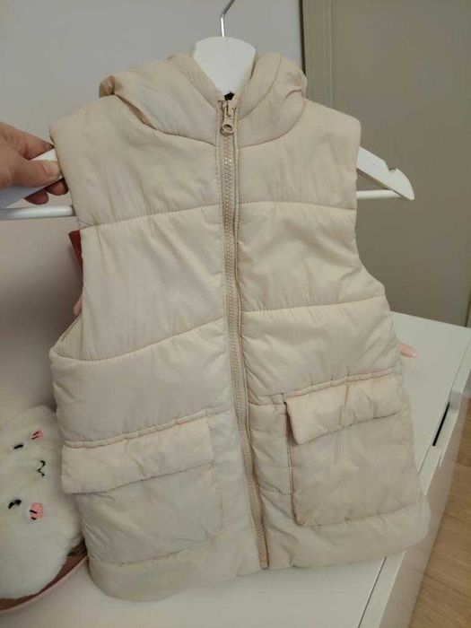 детски елек/ грейка бежов размер 134