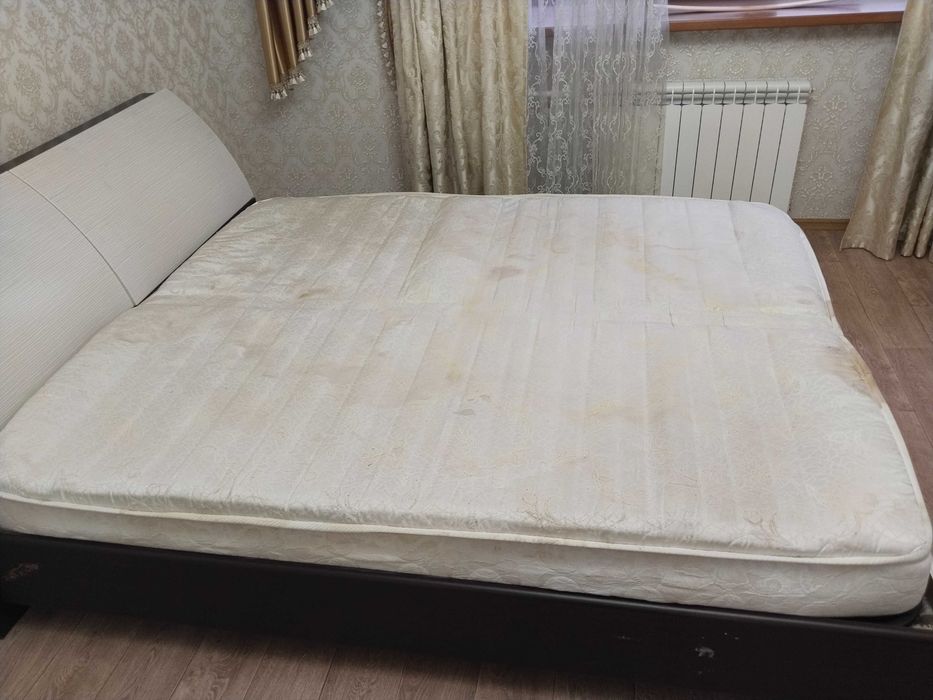 Отдам матрас 160х200
