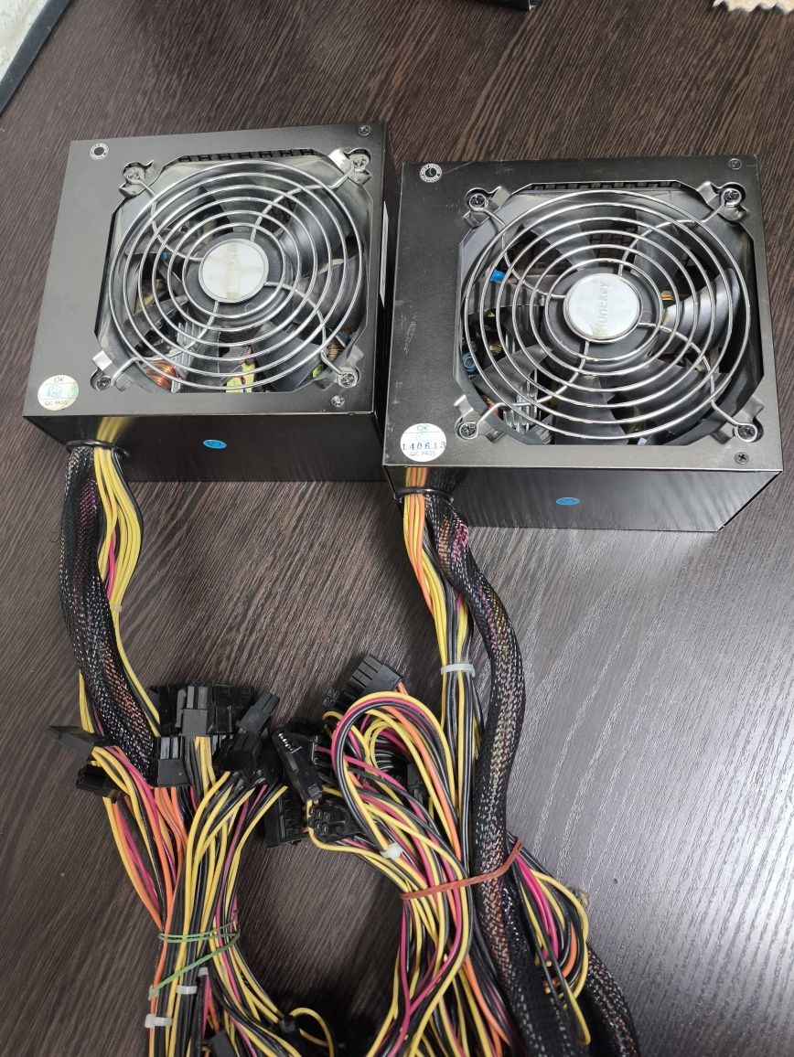 Huntkey APFC 600W 2шт