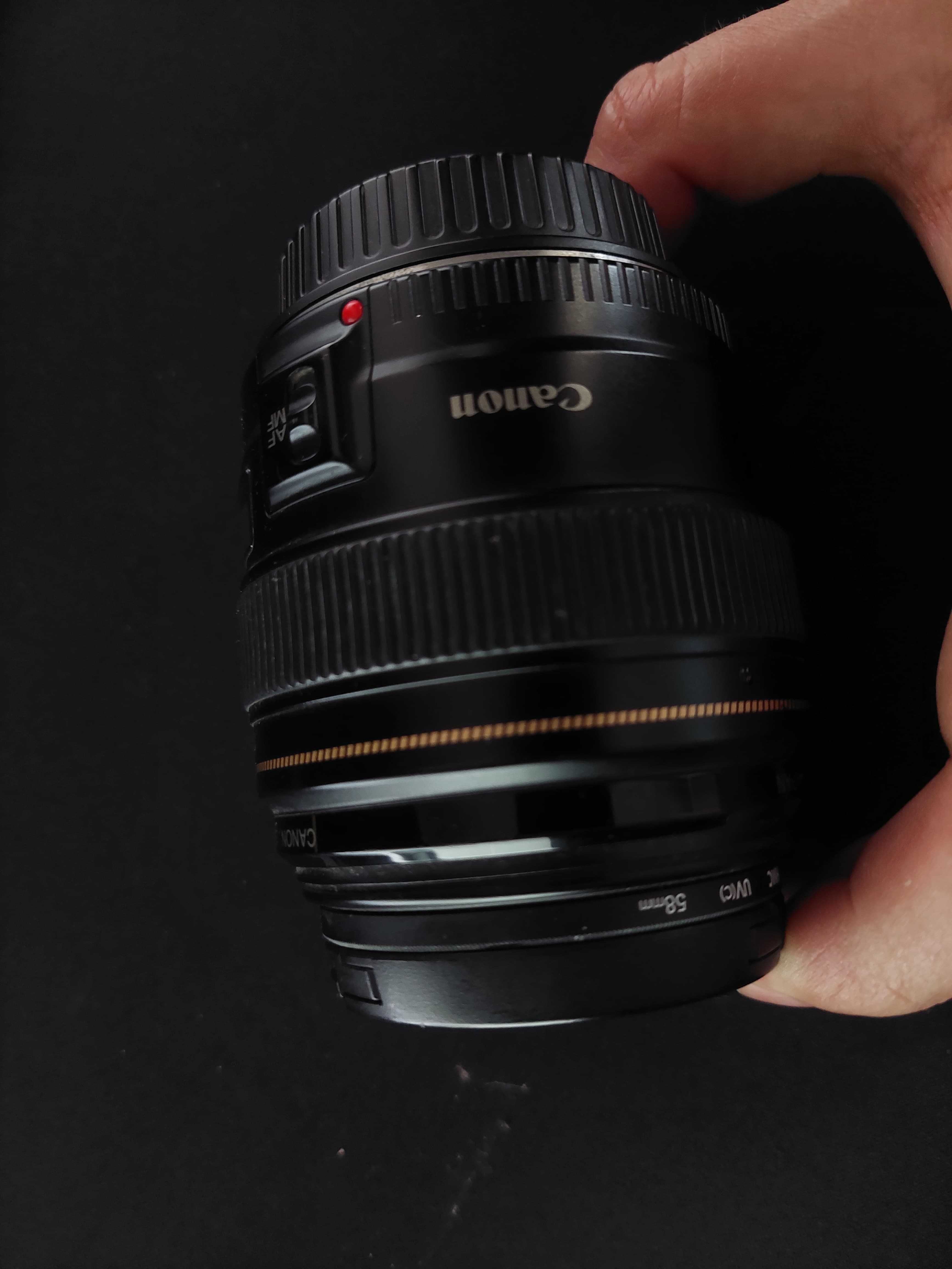 Canon EF 85mm f/1.8 USM Obiectiv pentru Canon EF