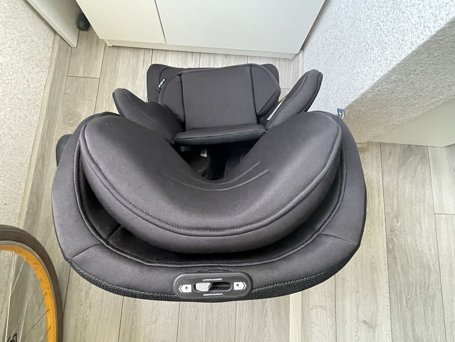 Столче за кола Axkid Minikid 4