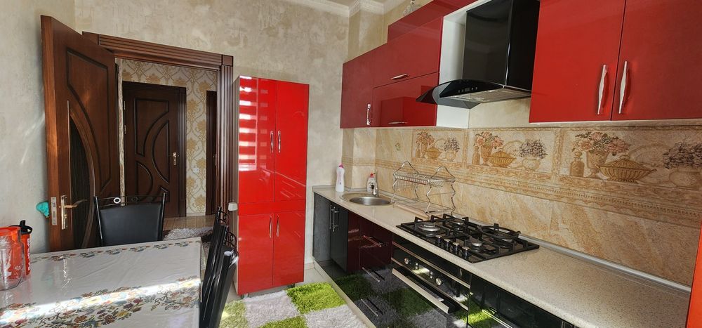 Дружба Каратош новастройка 3комнатная евроремонт мебель техника