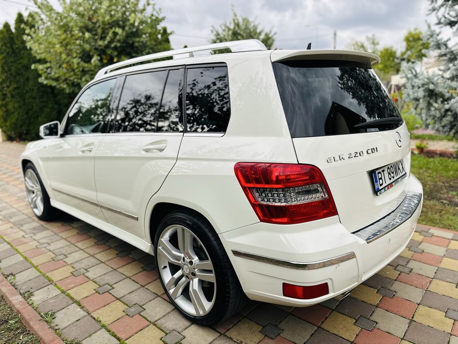 Mercedes-Benz GLK 220 CDI 4MATIC 2011 170 cp AMG BIXENON Proprietar
