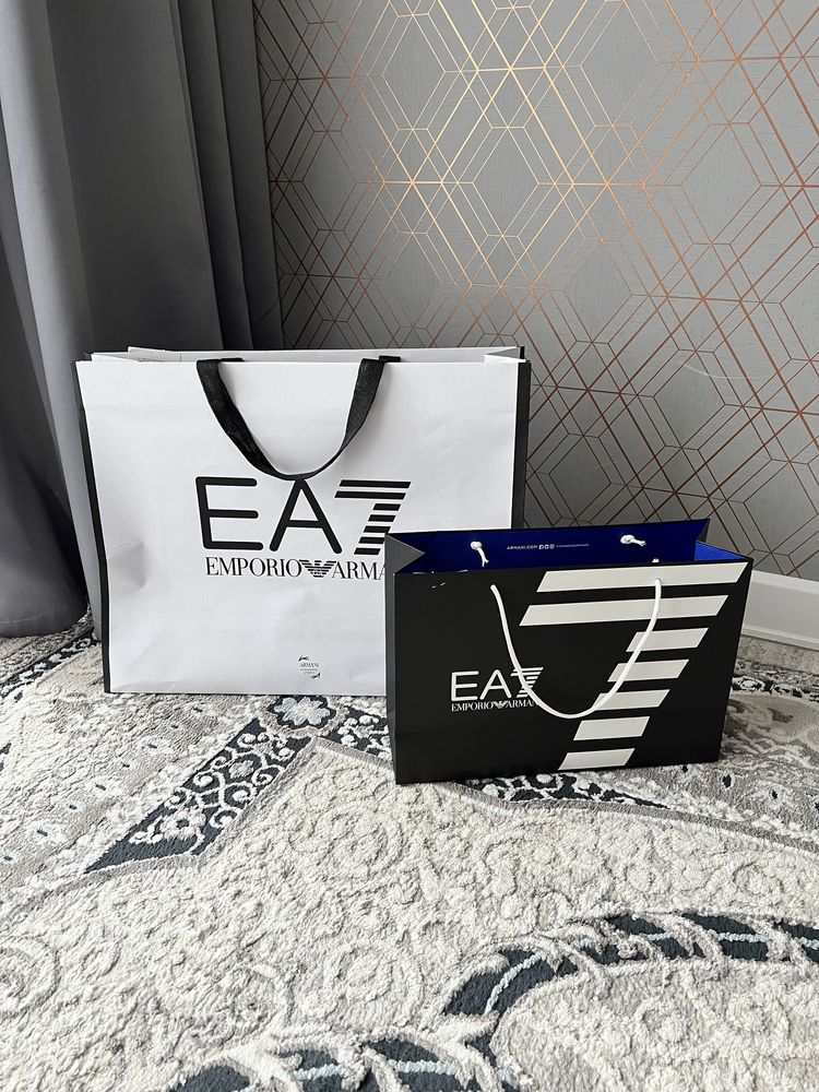 Пакеты EA7 Emporio Armani