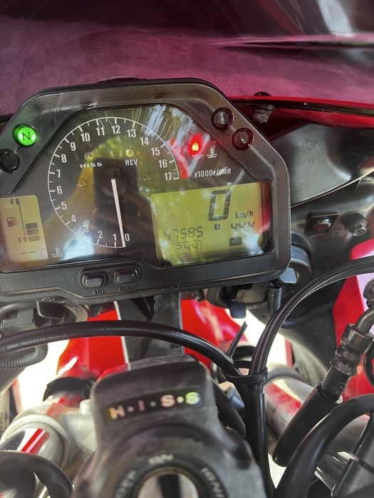 Honda CBR 600RR, PC37