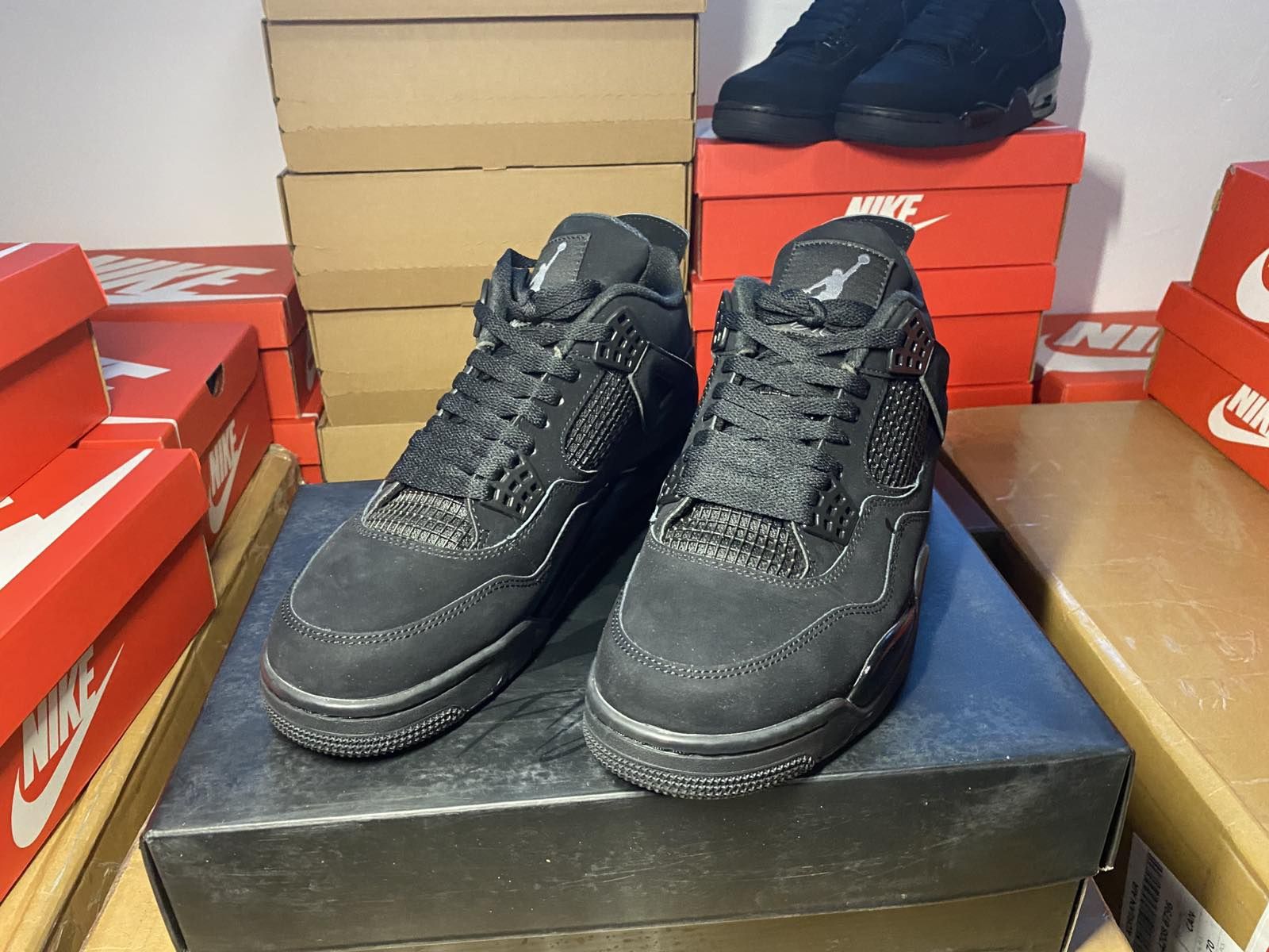 Jordan 4 'Blackcat'
