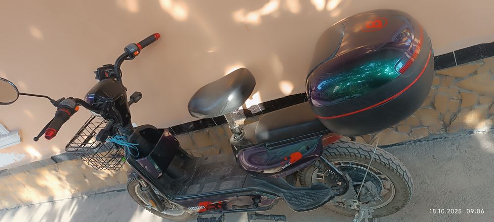 Skuter sotiladi 3 oy boldi ubu joylari qirilgan