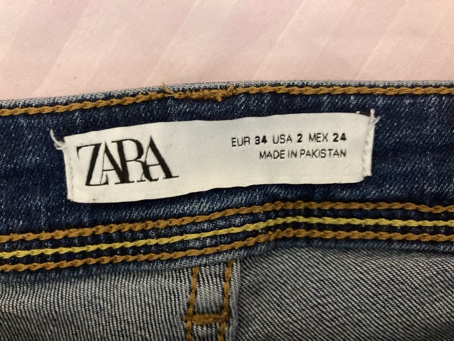 Blugi albastrii zara