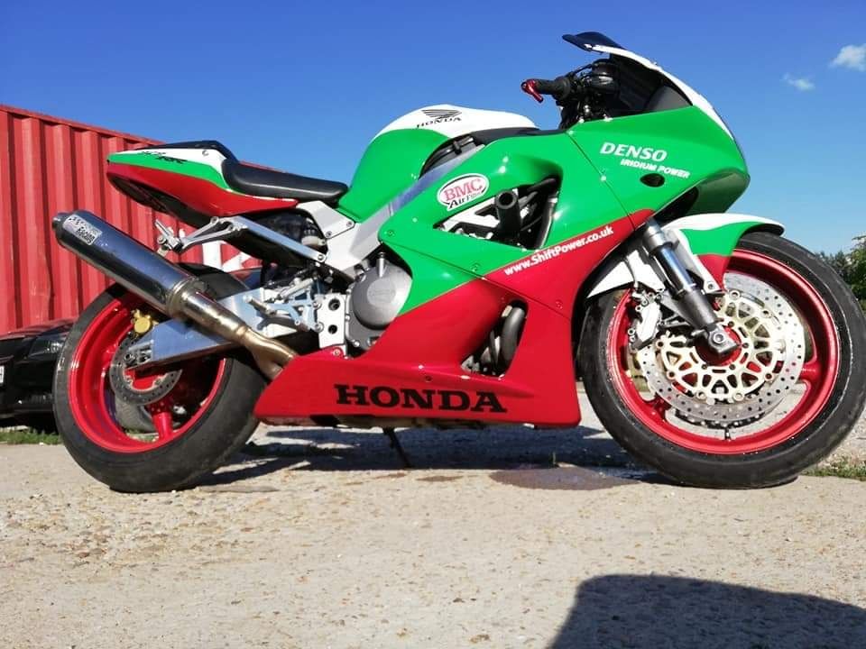 Honda cbr 929 на части