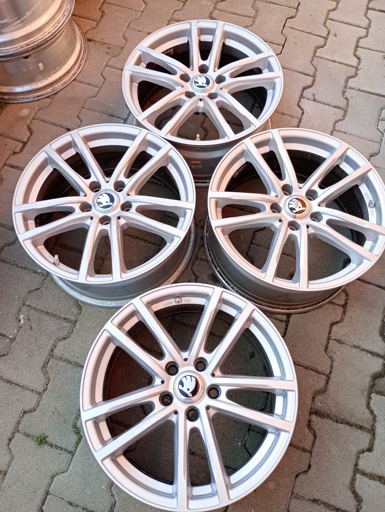 4jante aliaj 5x112 R17 skoda octavia2 3superb  iety