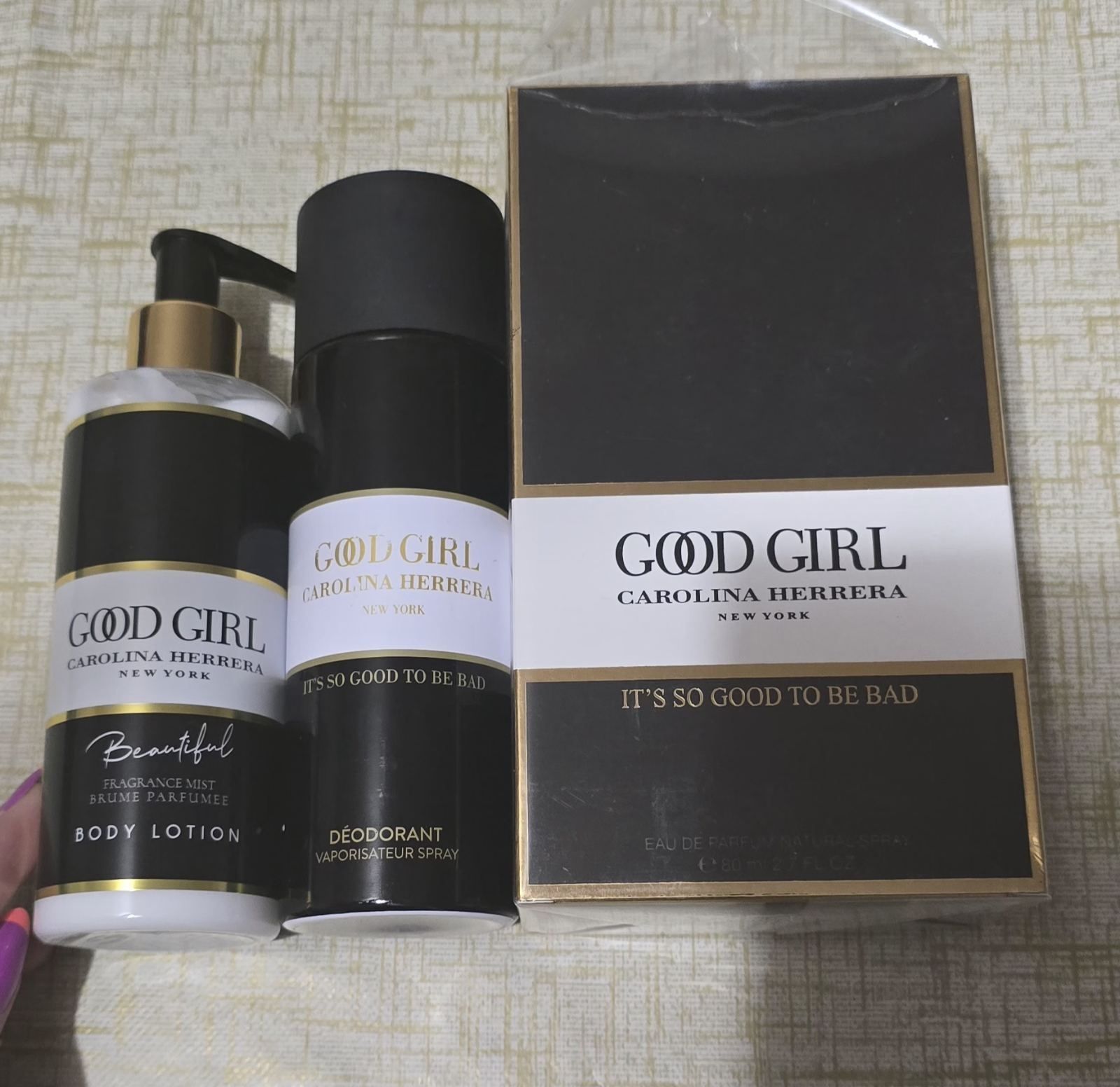 GOOD GIRL-Carolina Herrera-Дамски Комплект.