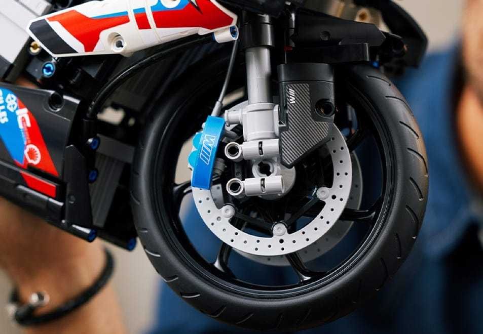 Lego Technic 342130 BMW M 1000 RR Оригинал