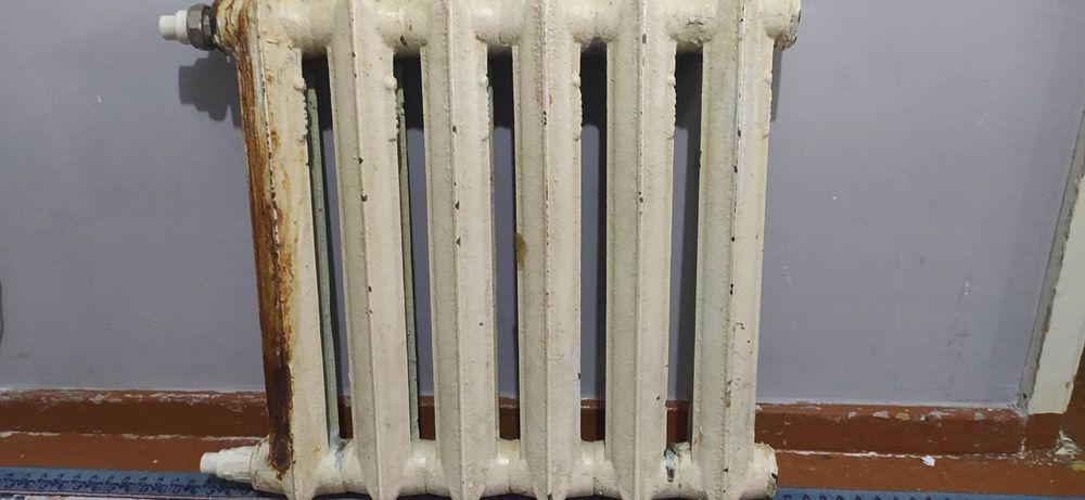 Chugun batareya sotiladi