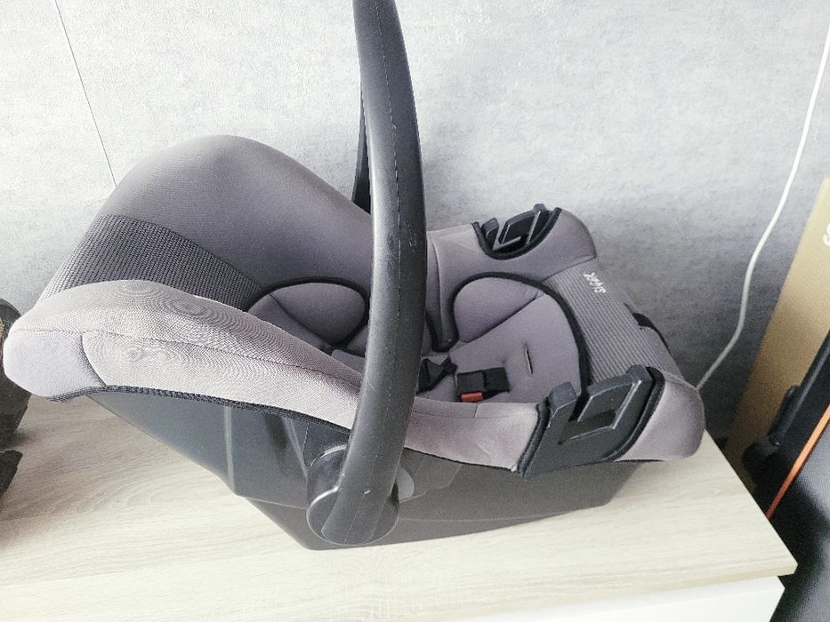 Отдам даром. Автокресло