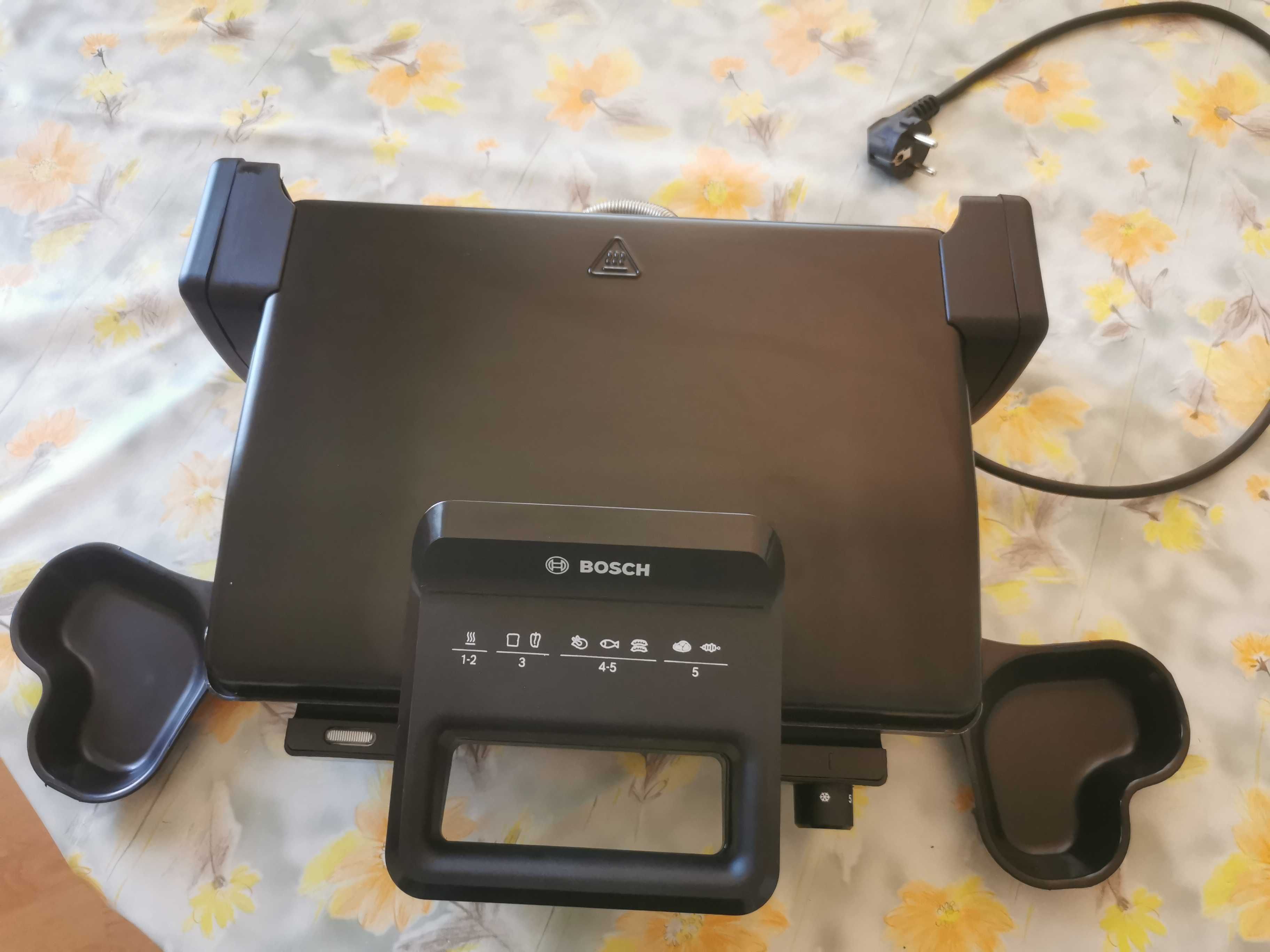 Електрическа скара BOSCH TCG3323
