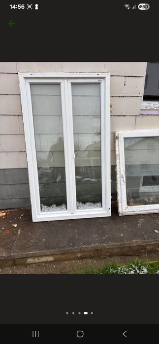 Ușă termopan de balcon